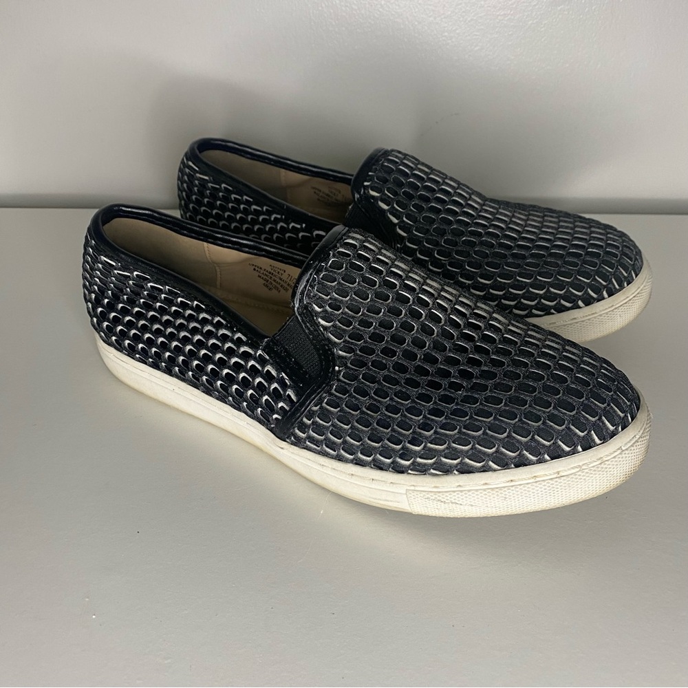 LOGO By Lori Goldstein Shoes Slip On Mesh Vicky Double Goring Black Size 7.5M